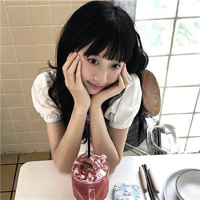 等爱的女神